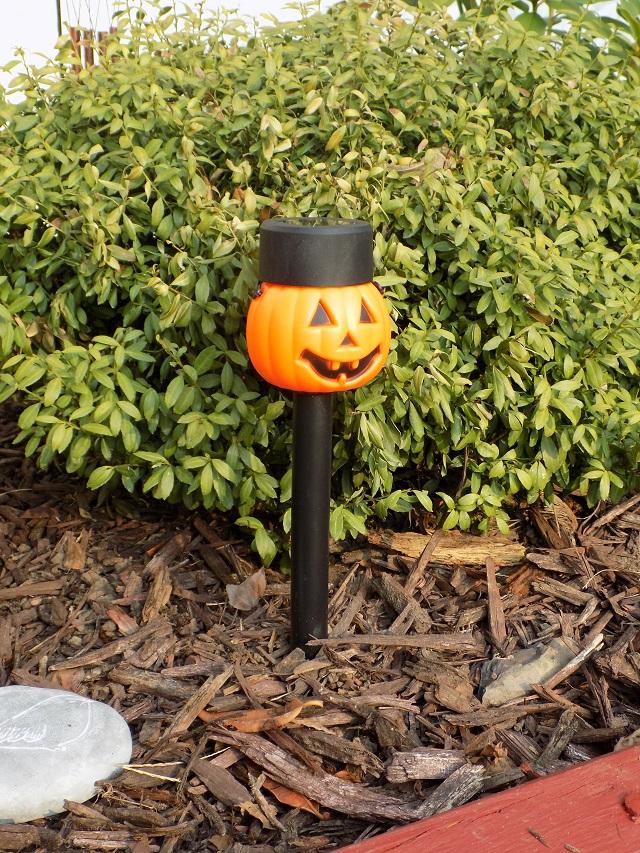 DIY Solar Pumpkin Lights Halloween Outdoor Dollar Store Decor How To One Savvy Mom 8.jpg