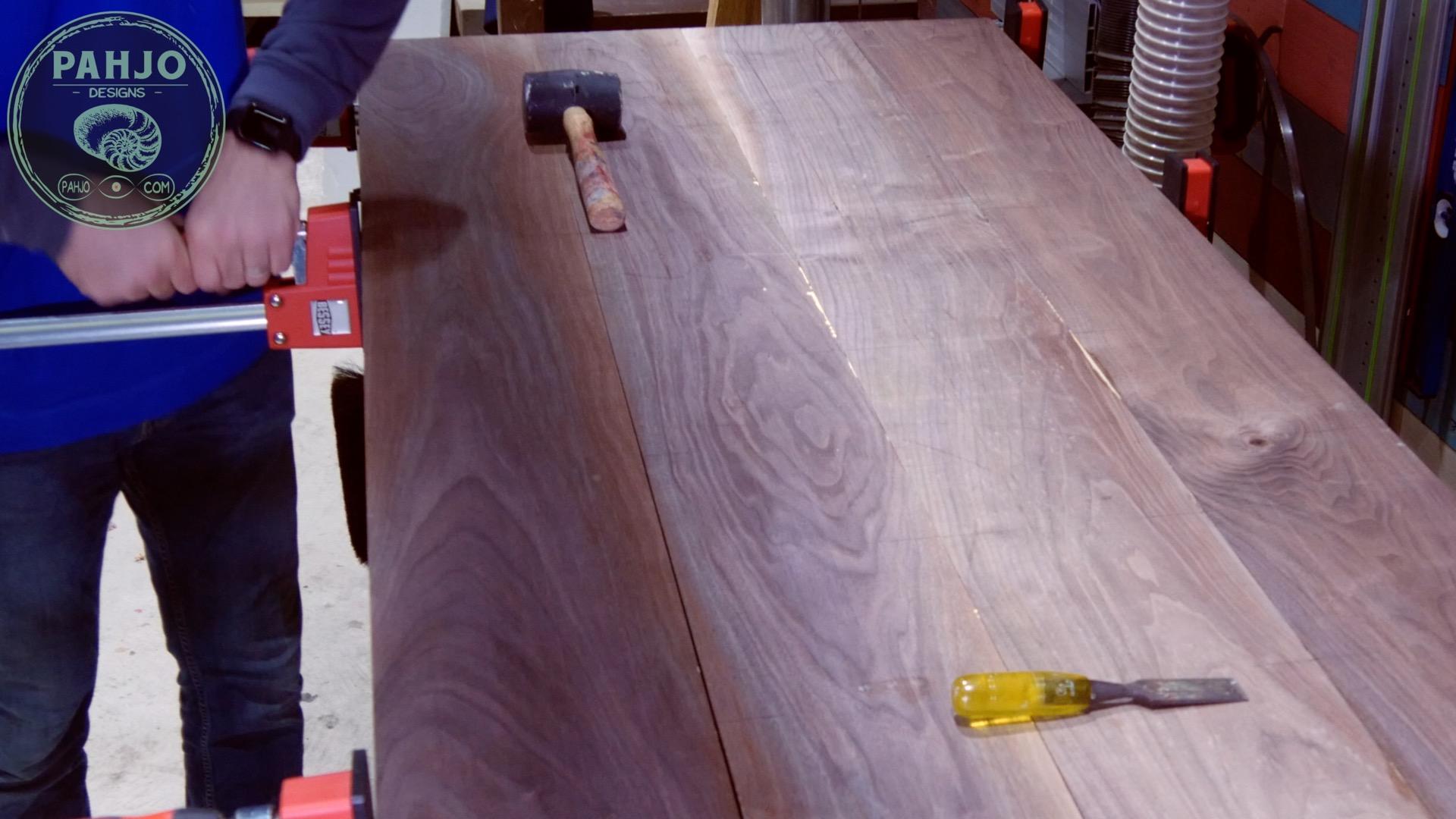 DIY Walnut Dining Table 13.jpg