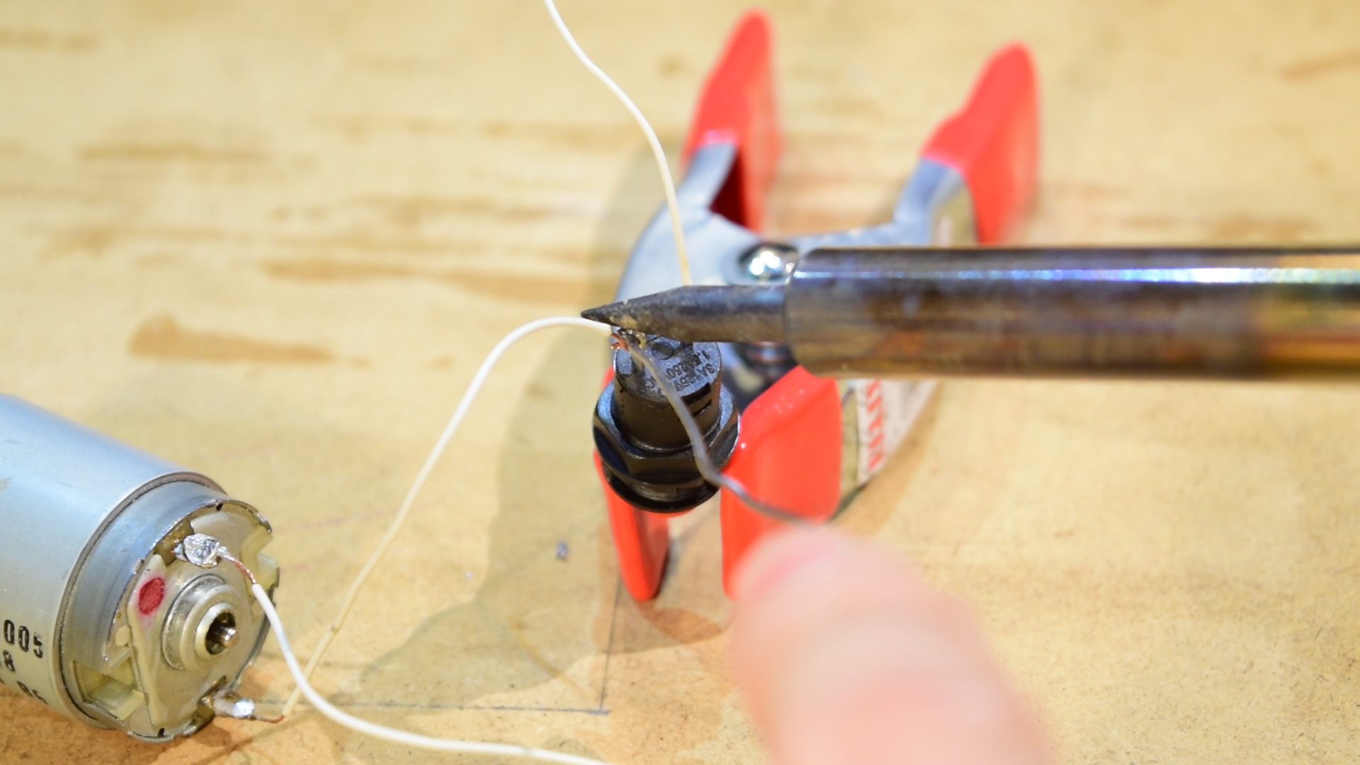 DIY Wood Veneer Rotary Tool_freeze8.bmp