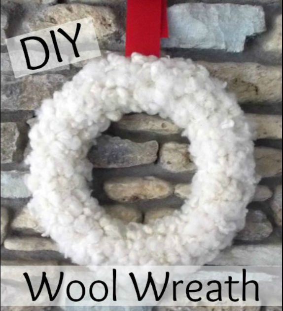 DIY Wool Christmas Wreath-feat.jpg