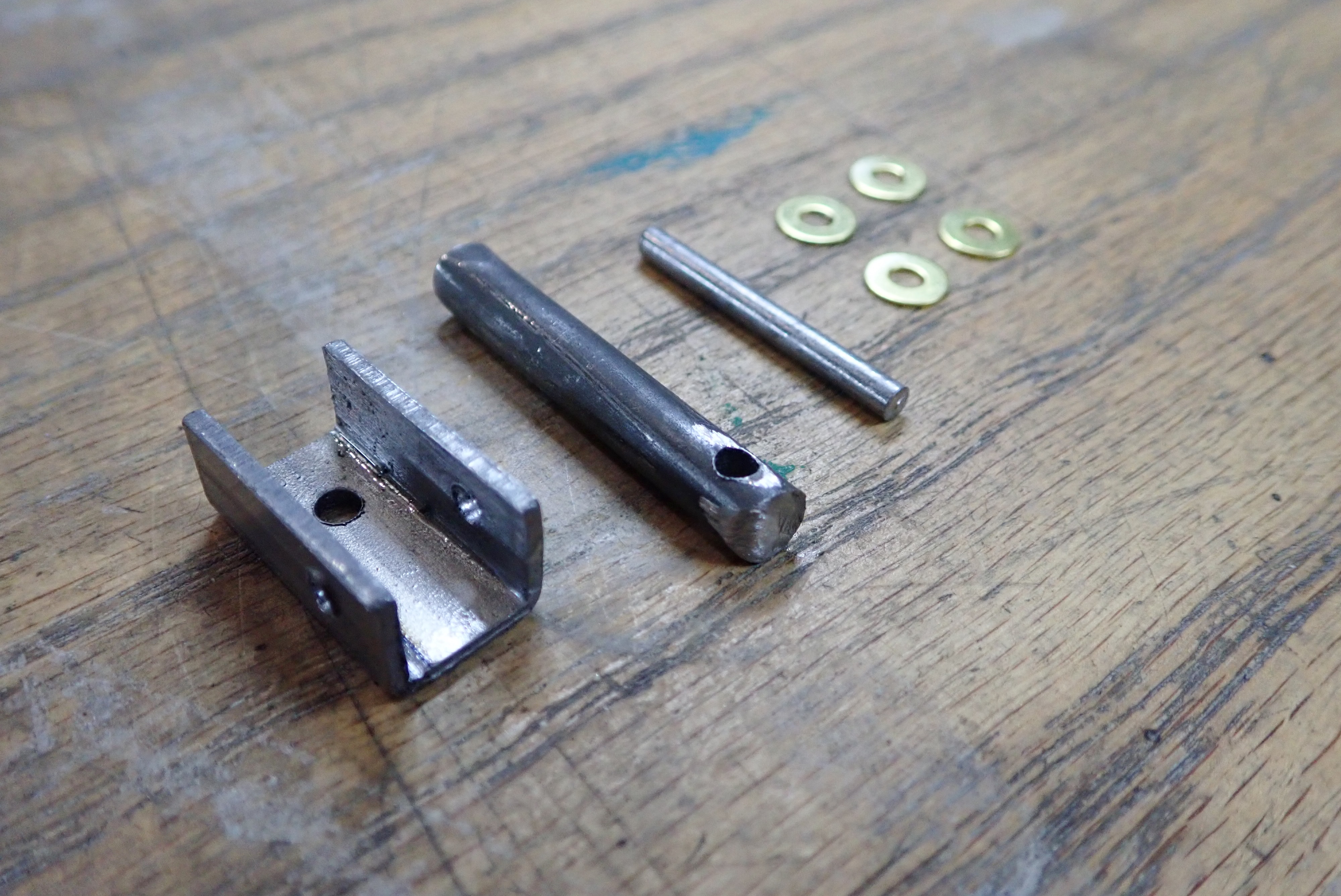 DIY homemade make sewing machine case hinges (39).JPG