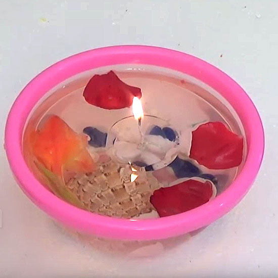 DIY-Beautiful-Floating-Water-Candles-stylenrichDIY.jpg