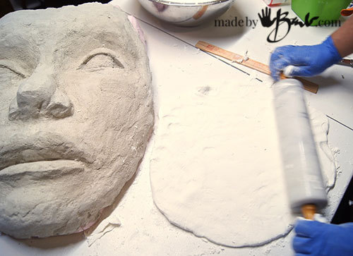 DIY-Concrete-Face-Garden-Sculpture-2-madebybarb--5.jpg