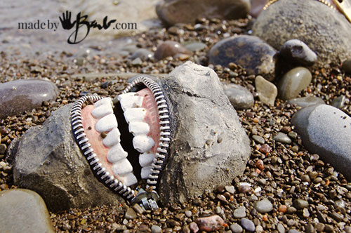 DIY-Concrete-Smiling-Stones--madebybarb-22.jpg