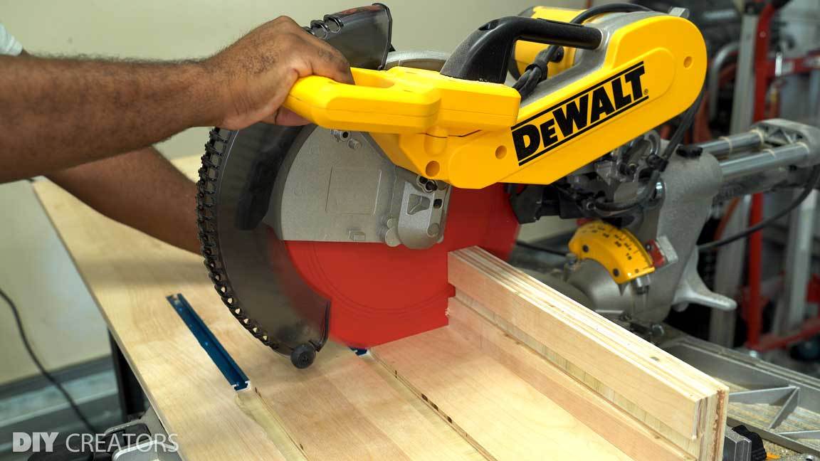 DIY-Creators-3-in-1-Miter-saw-station-30.jpg