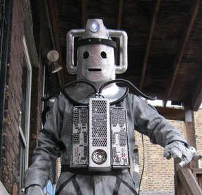 DOCTOR-WHO-CYBERMAN-COSTUME_CROPPED.JPG