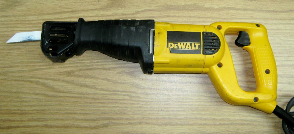 DeWalt-Sawzall-1024x467.jpg