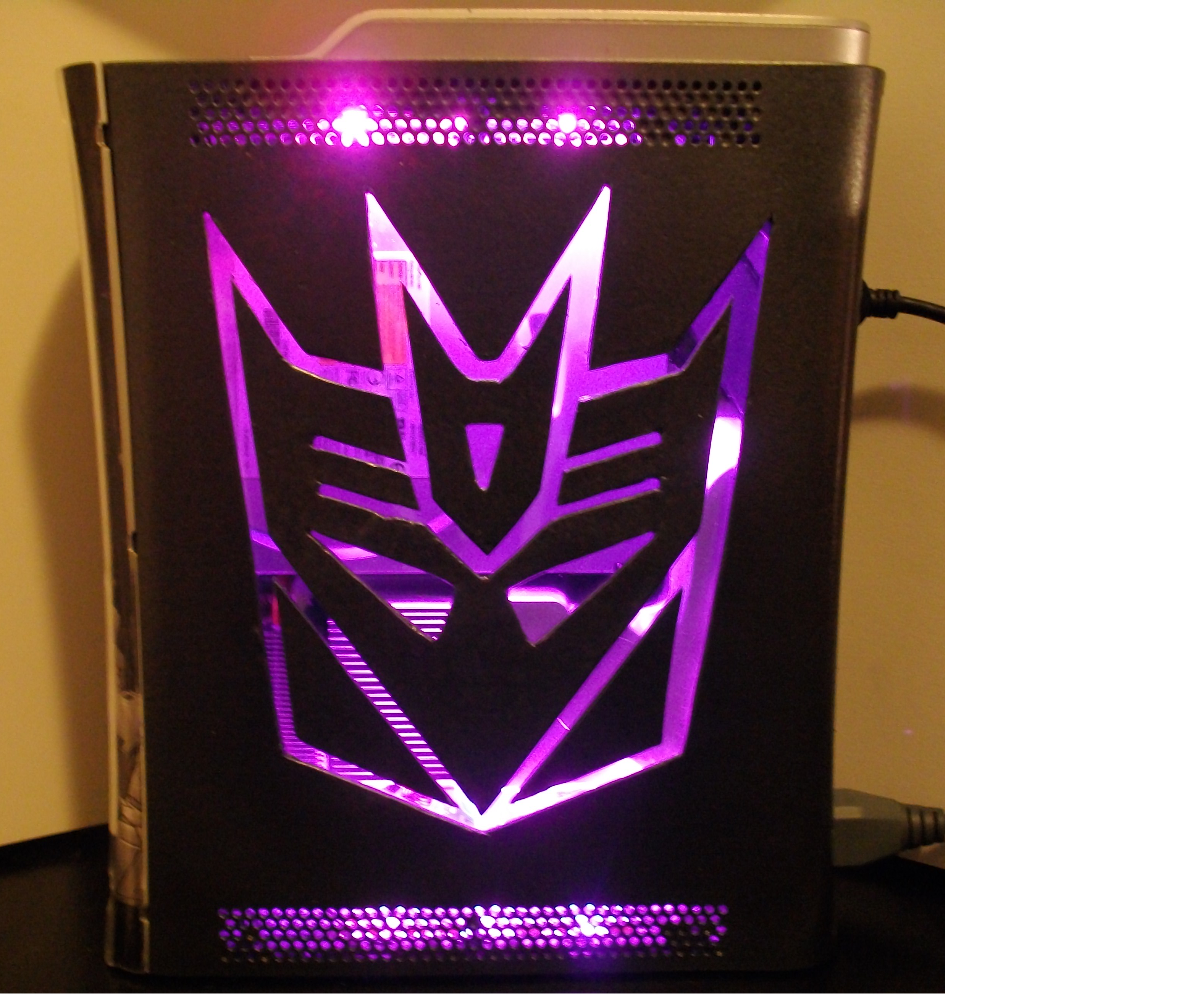 Decepticon side lit.png