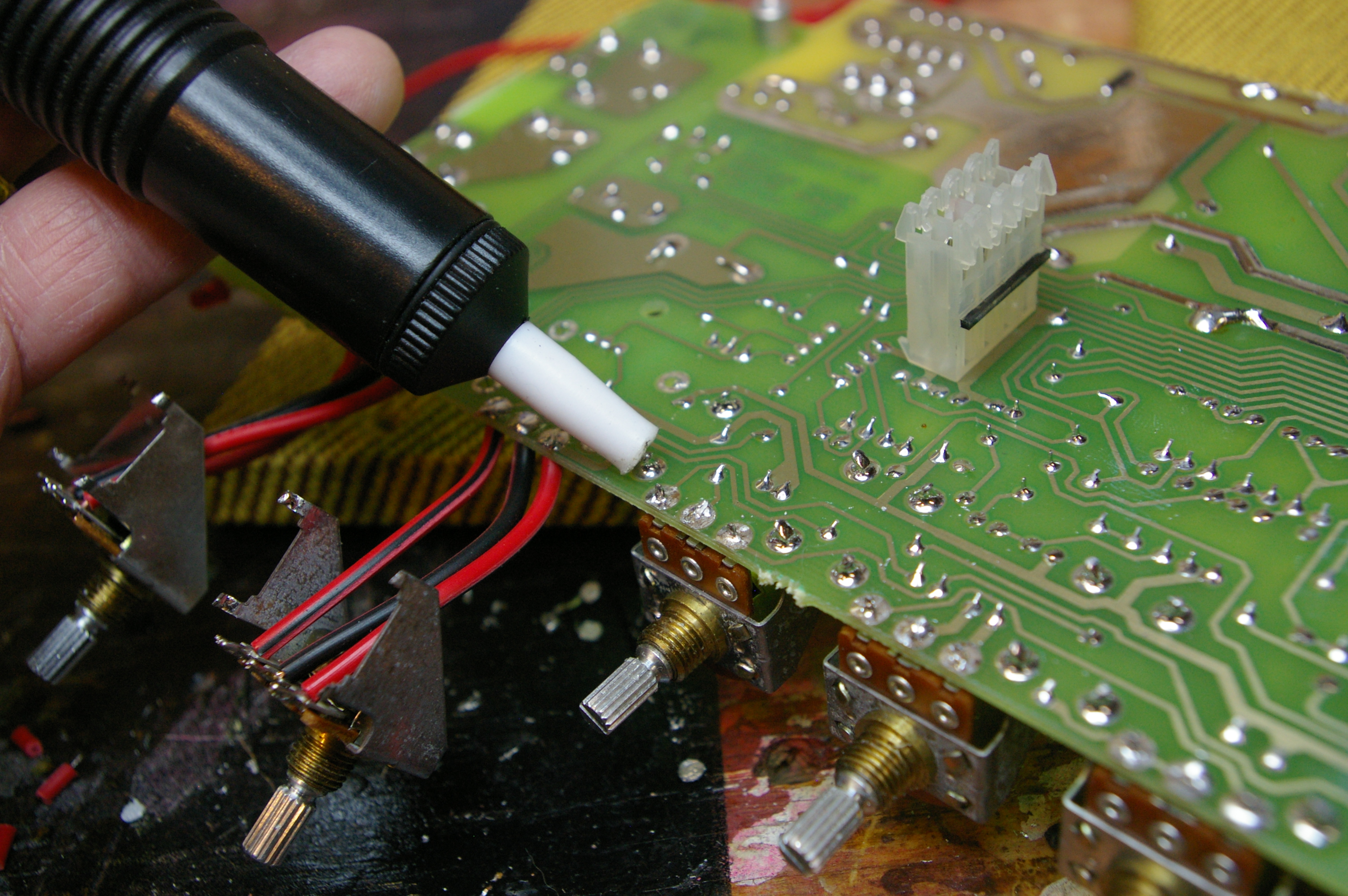 Desoldering tool position.jpg