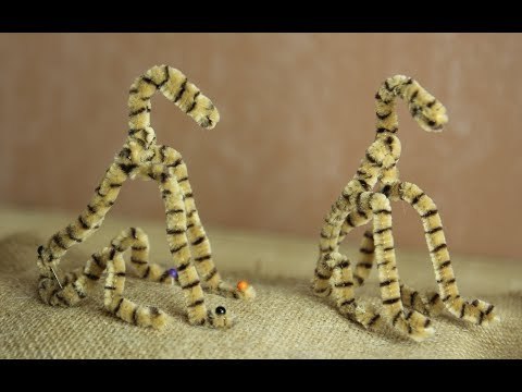 Dog scratching animation - Low tech stop motion