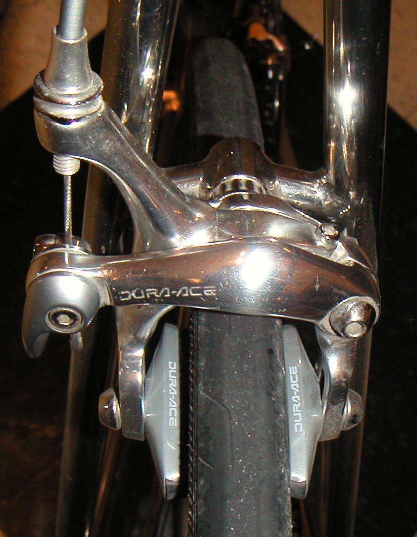 Dual-pivot_calliper_brakes.jpg