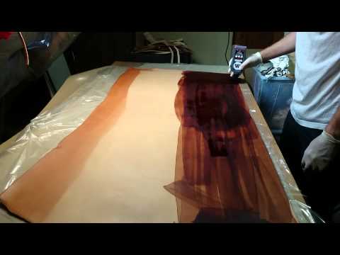 Dyeing leather with molotow marker.mp4