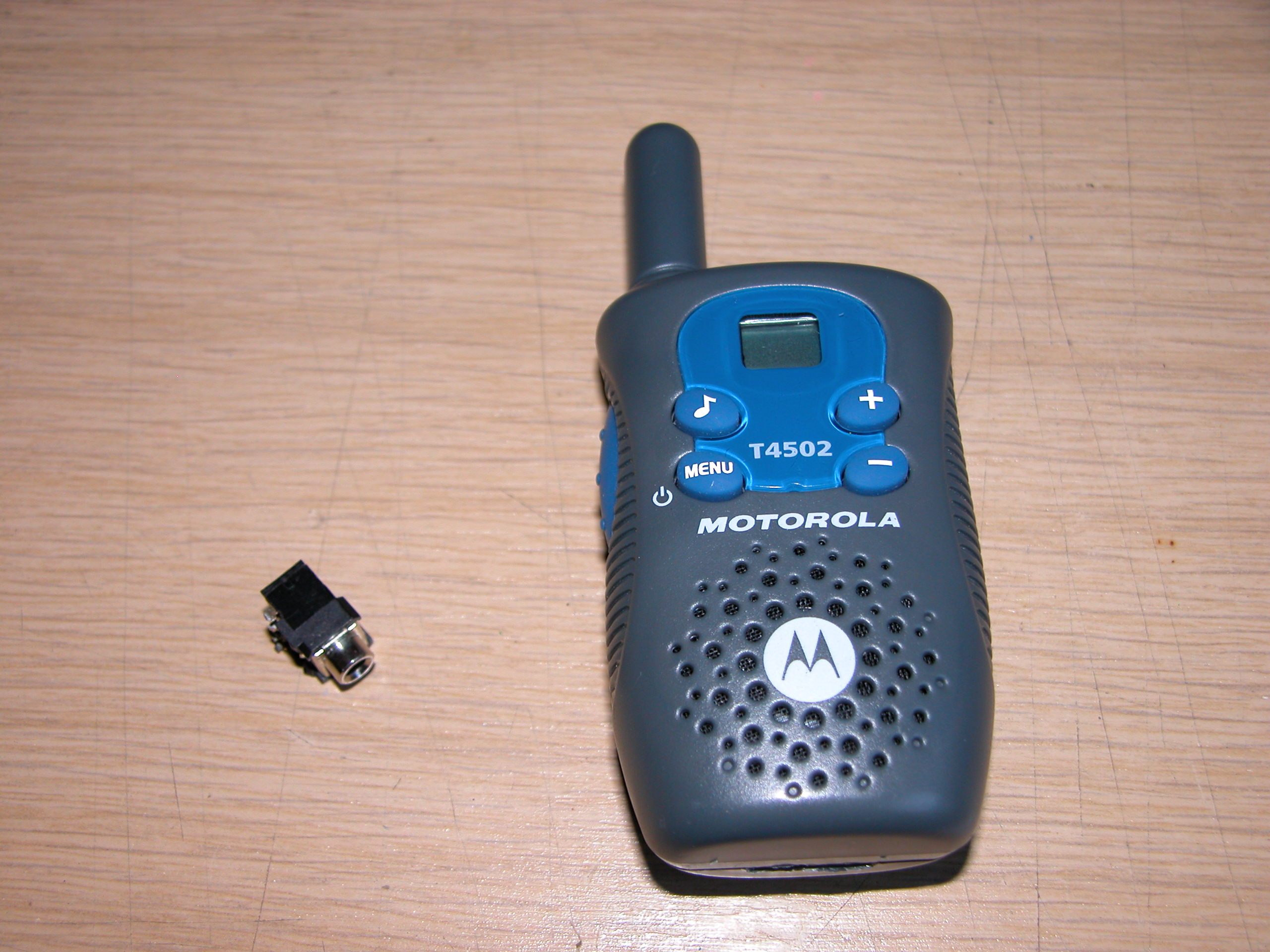 E:\Projects\Motorola Walkie Talkie Mod for Instructables\100NIKON\DSCN2515.JPG