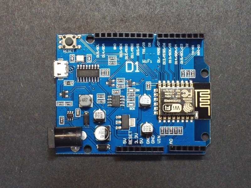 ESP8266-D1-WiFi-with-UNO-Footprint-Top.jpg