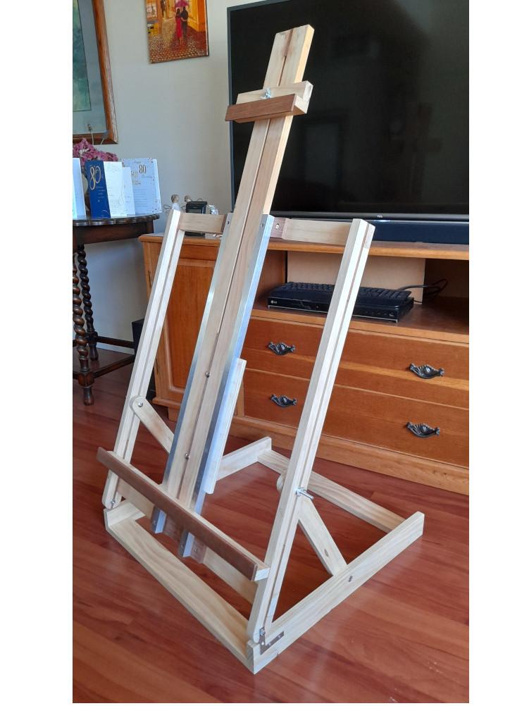 Easel smalll.jpg