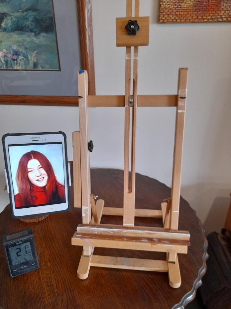 Easel with tablet.jpg