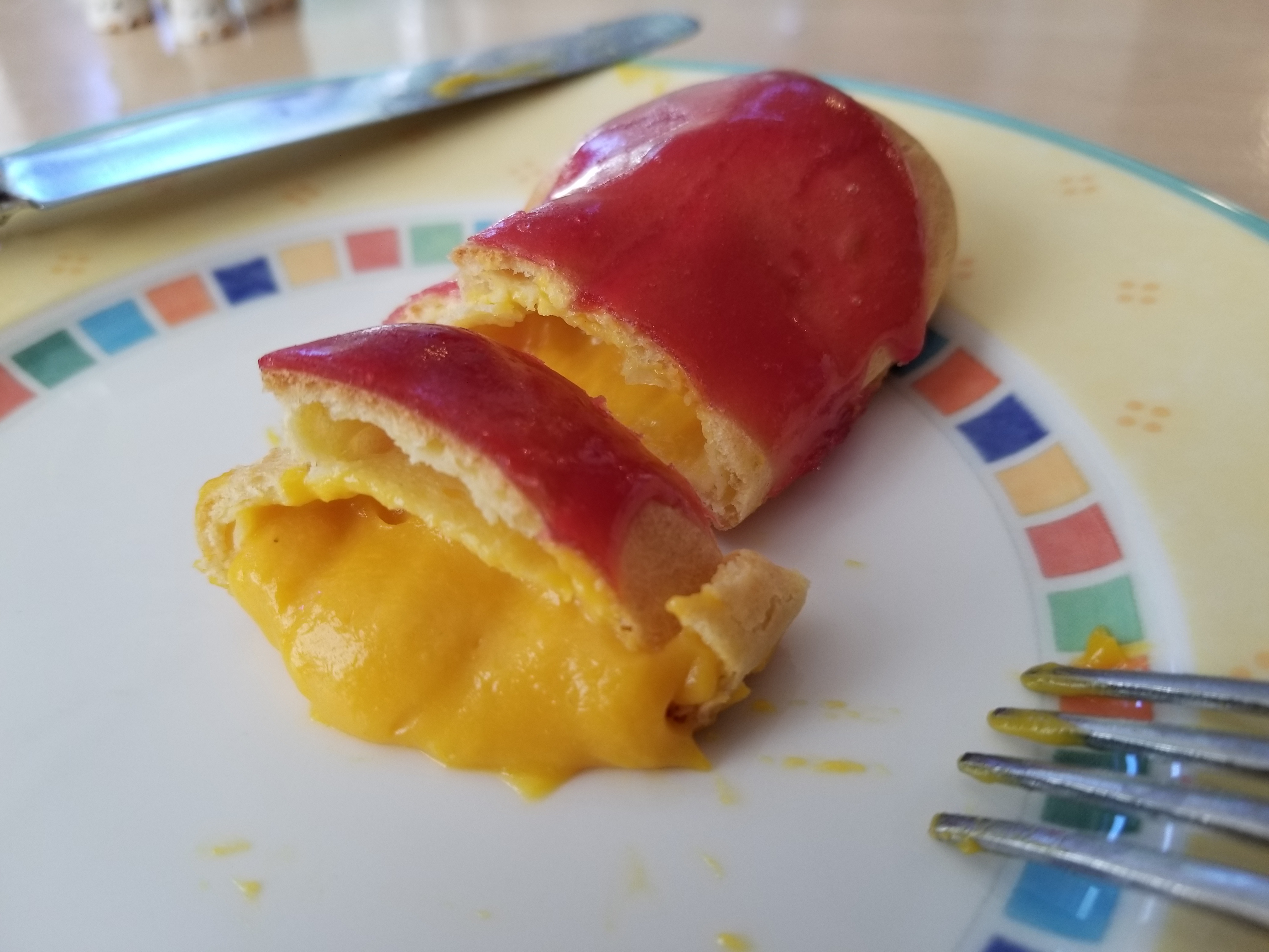 Eclair - mango -2.jpg