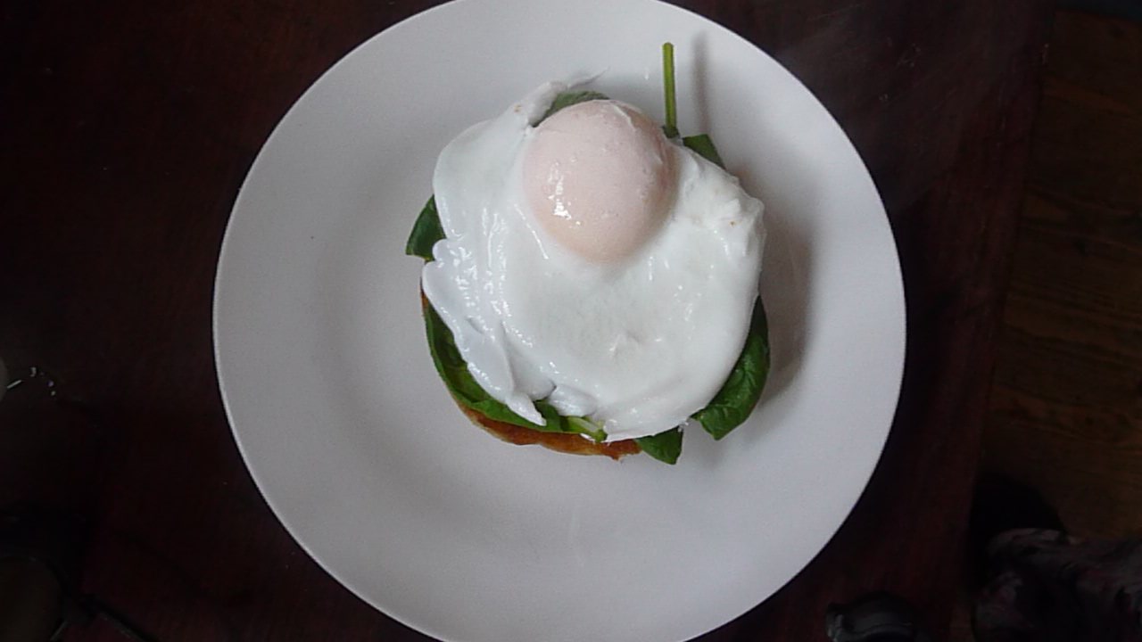 Eggs benedict 092.JPG