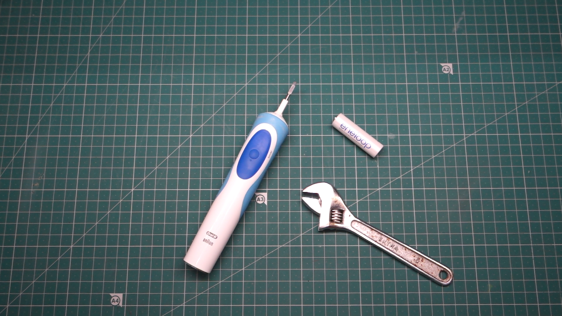 Electric Toothbrush 1.png