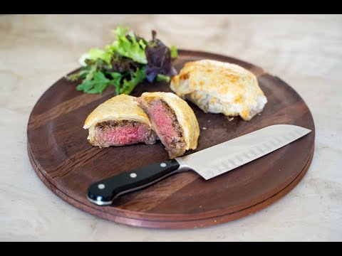 Elise's Eats - Ep 133: Individual Beef Wellingtons