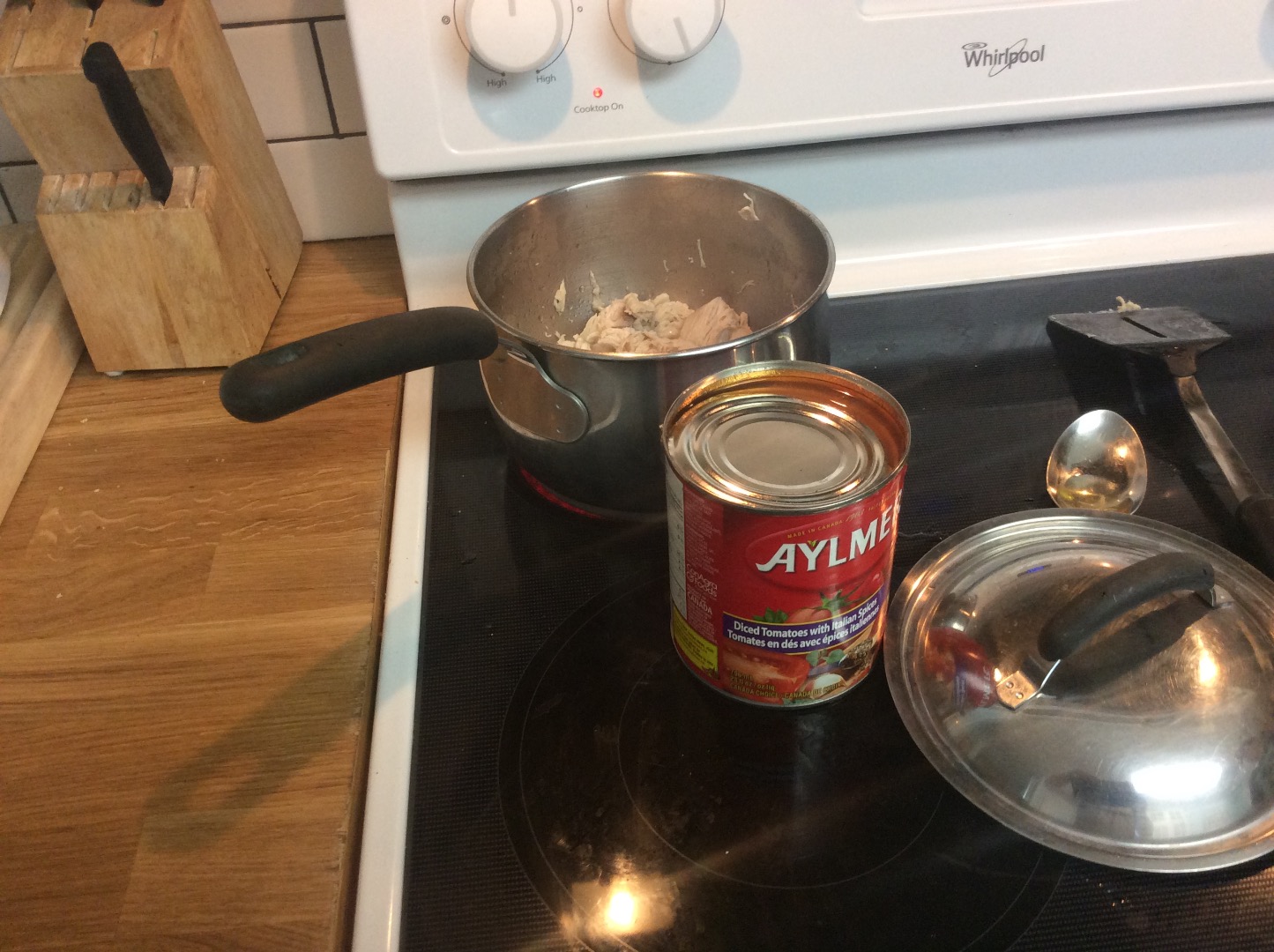 Ev daddy soup, open canned of diced tomatoes.jpg