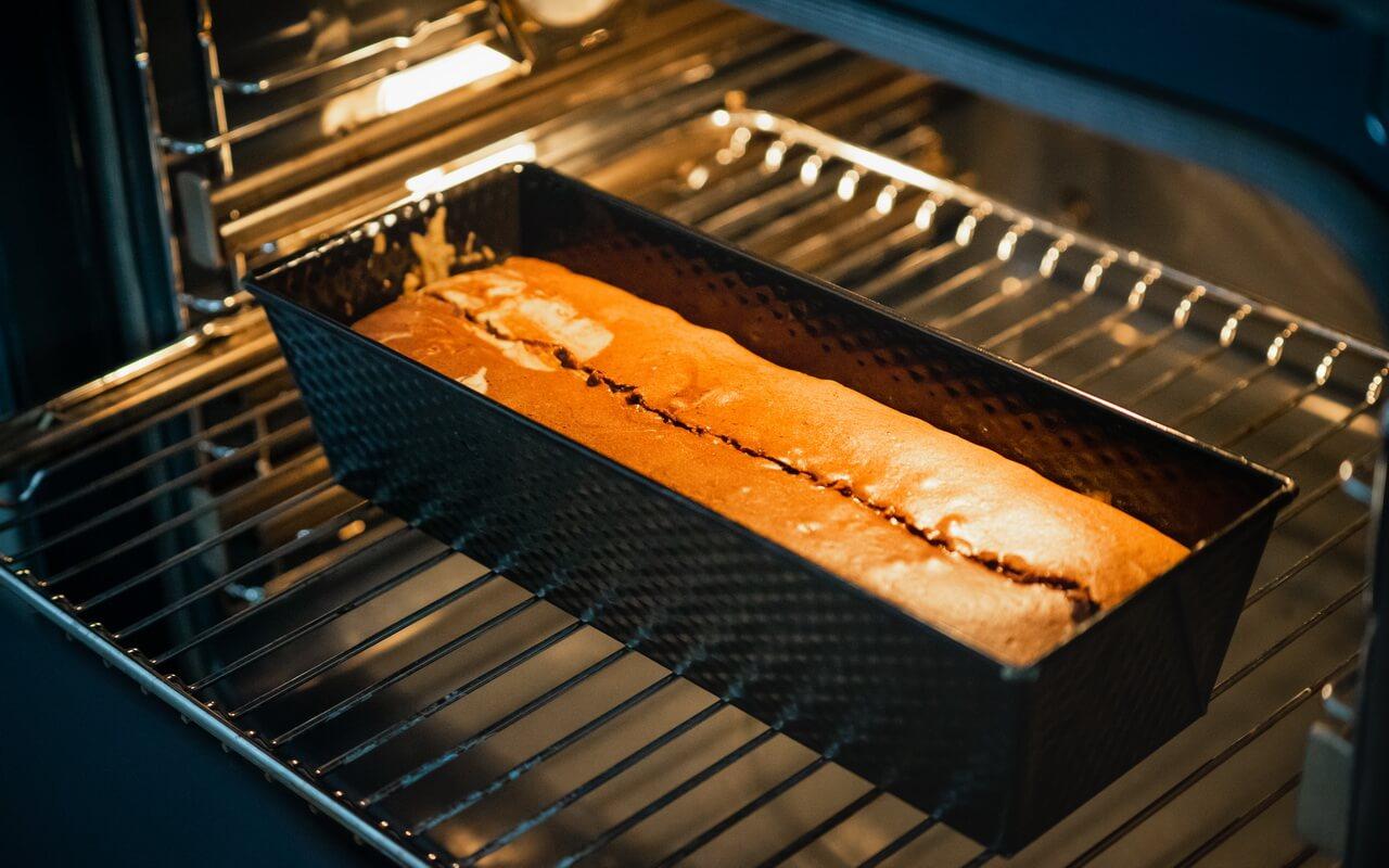 Extra-Moist-Marble-Cake-Cutting-In-While-Baking.jpg