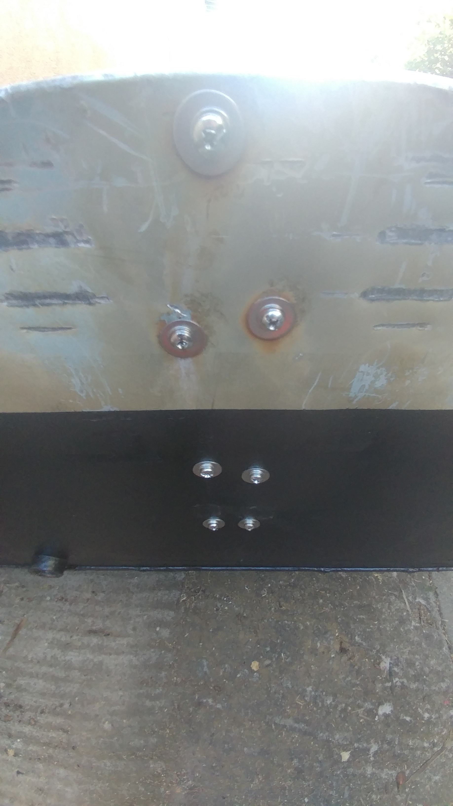 F3 new transom bolts.jpg