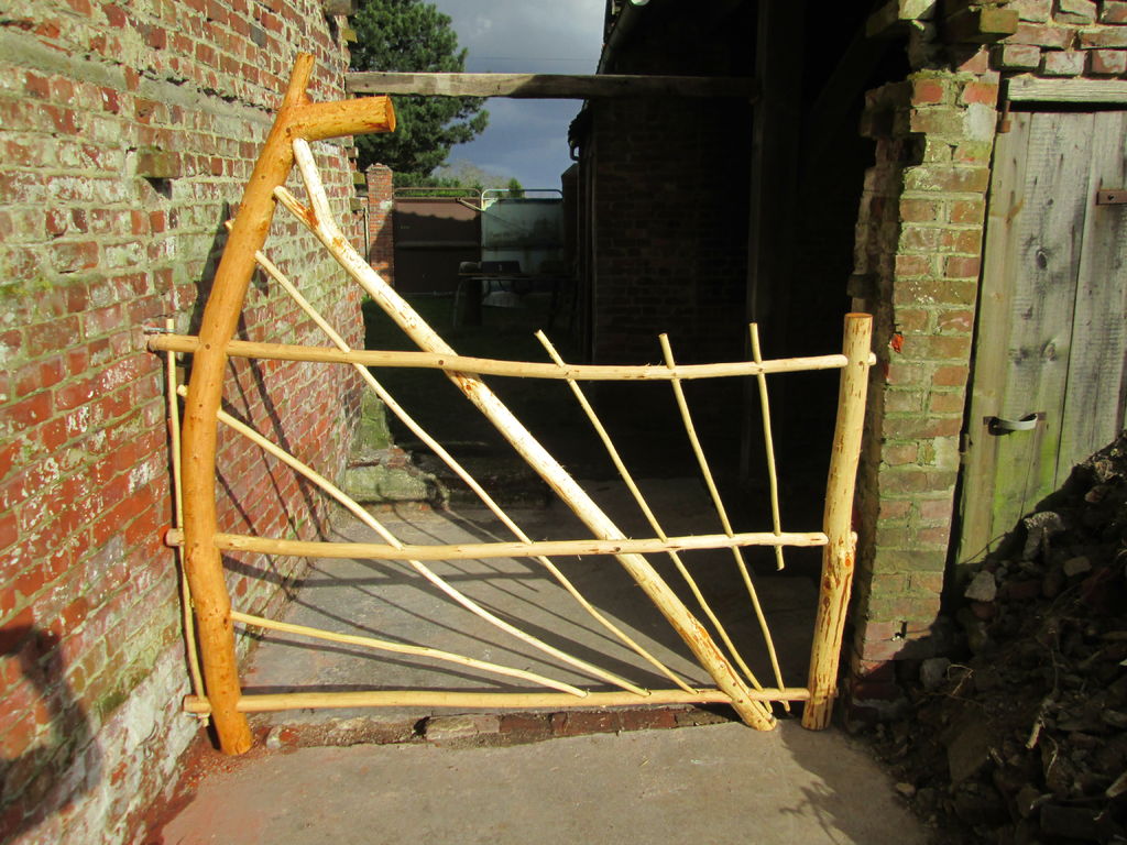 FG9L65LHS18HDP4.LARGE.jpg
