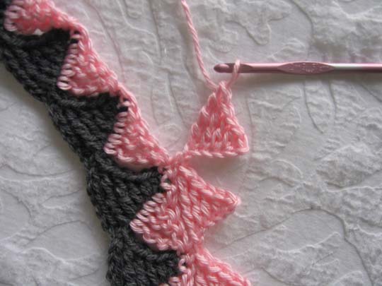 Fake argyle adding second row pink wedges.jpg