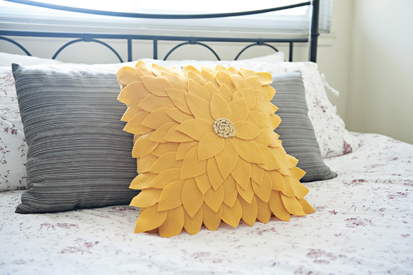 Felt Sunflower Pillow 02.jpg