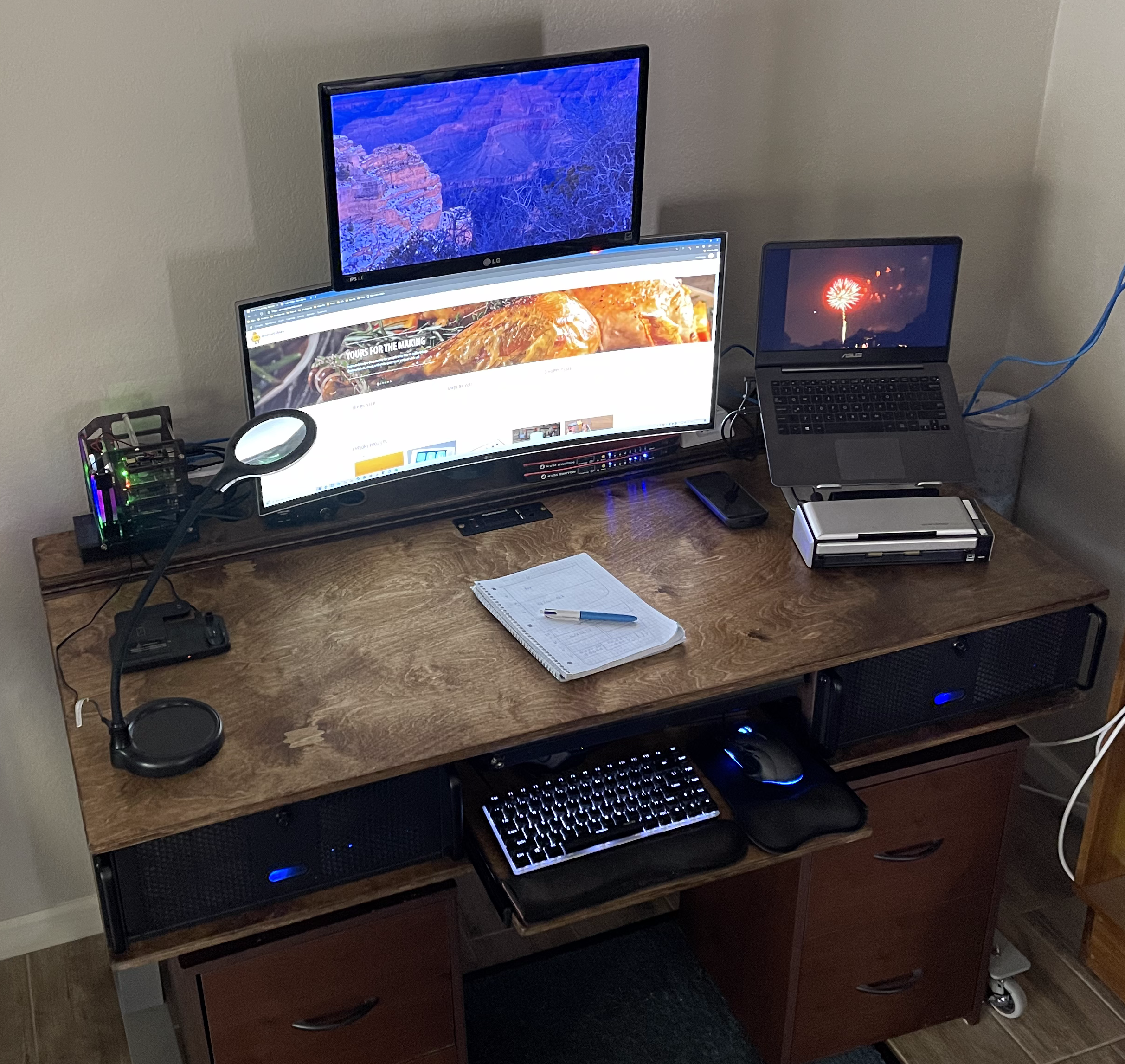 FinishedDesk.png