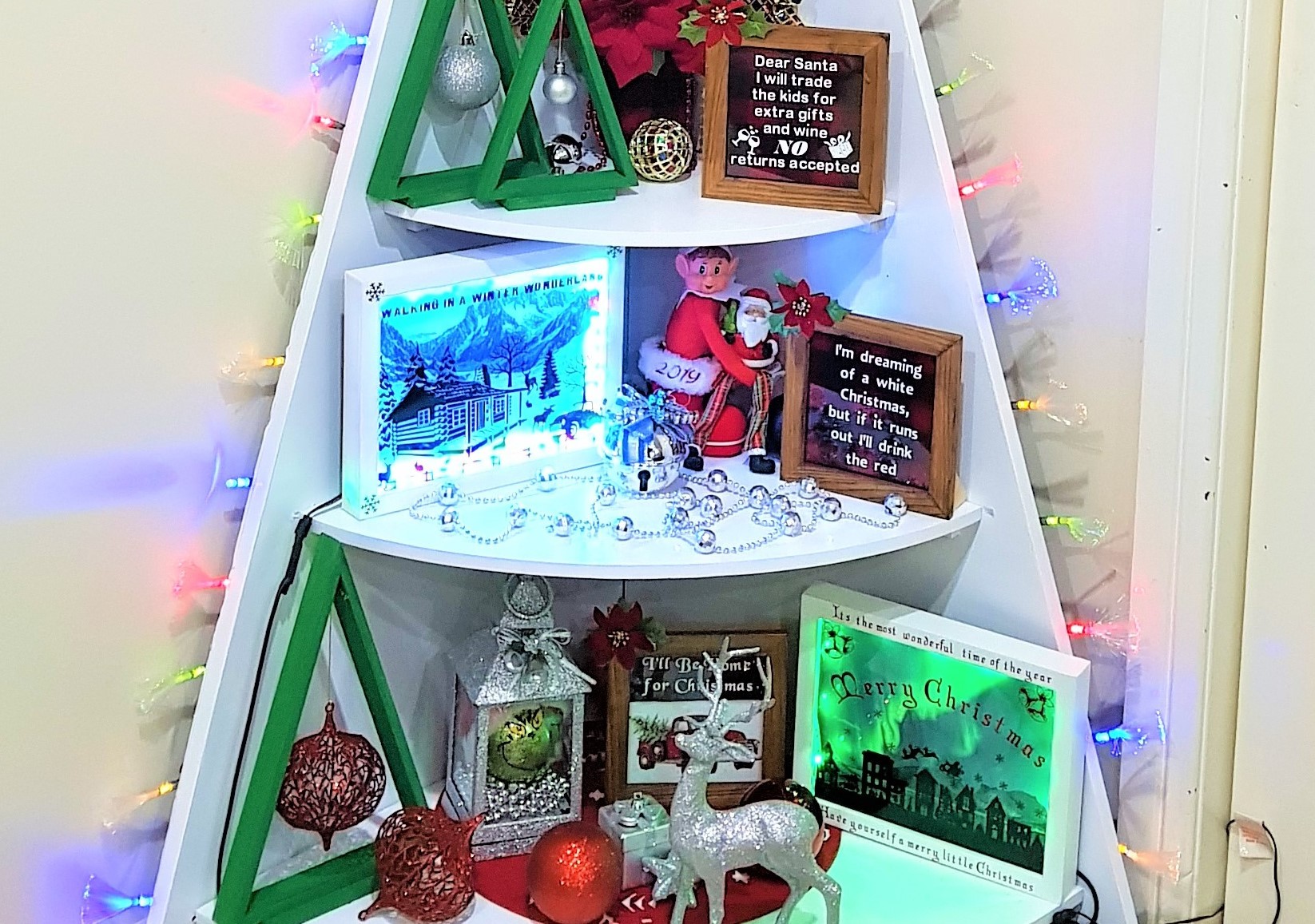 Flashing Christmas shadow box.jpg