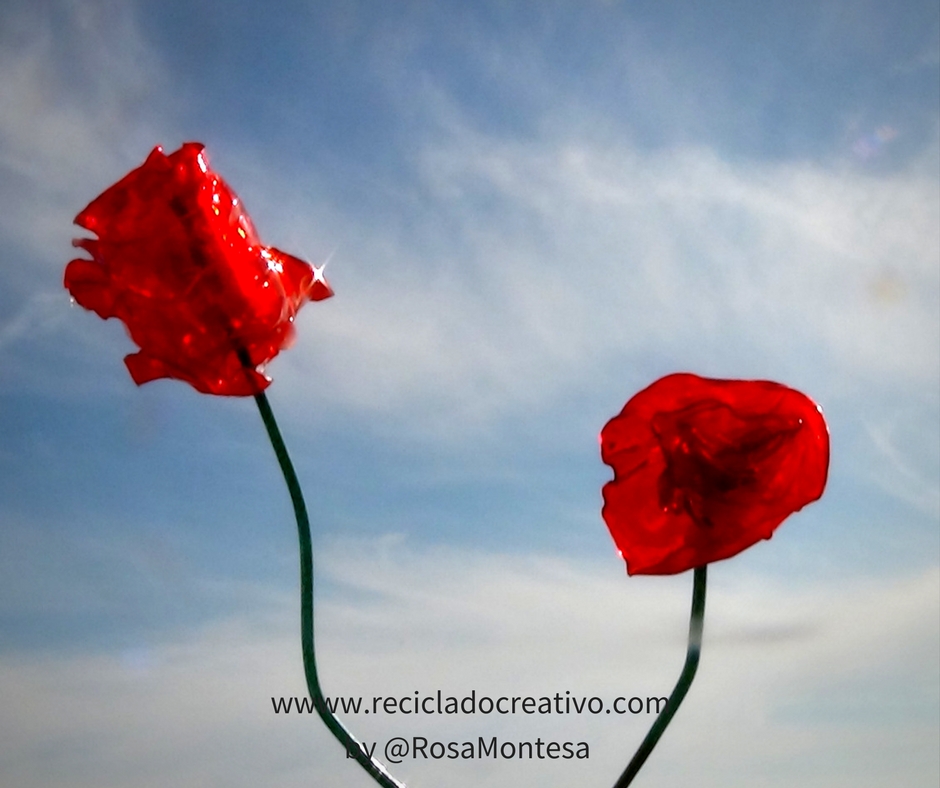 Flowers out of recycled plastic bottles (40).jpg