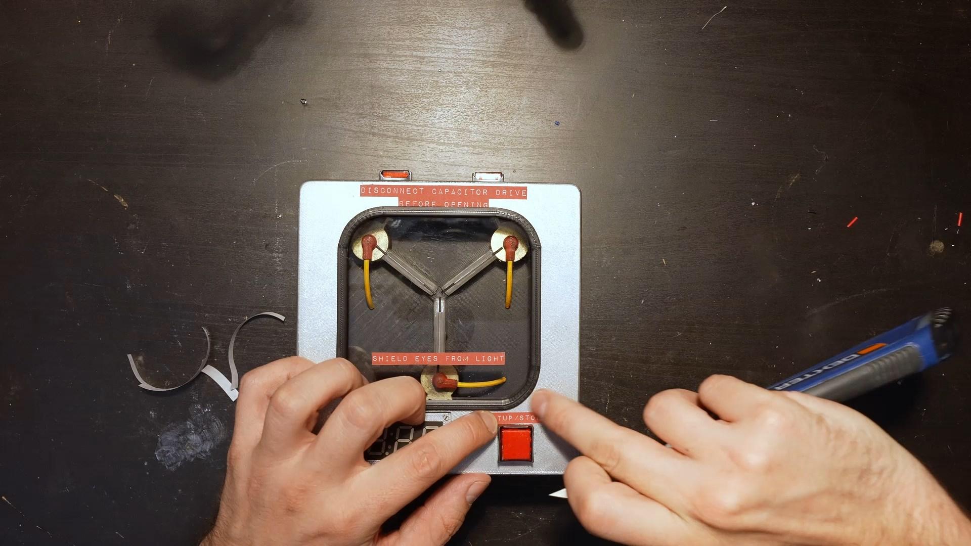 Flux Capacitor Tutorial.mp4_snapshot_12.29.000 - Copie.jpg