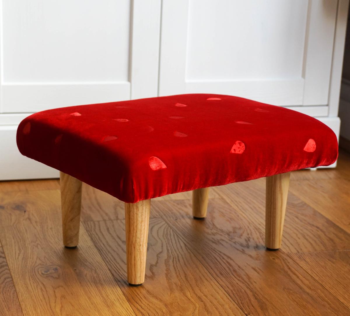 Footstool 10j.jpg