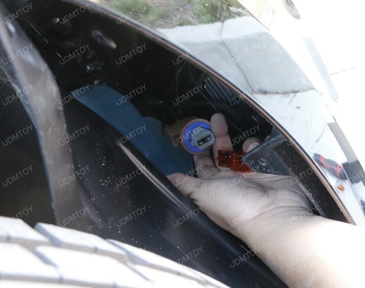 Ford-Mustang-LED-DRL-Turn-Signals-Install-04.jpg