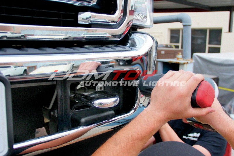 Ford-Super-Duty-240W-LED-Light-Bar-03.jpg