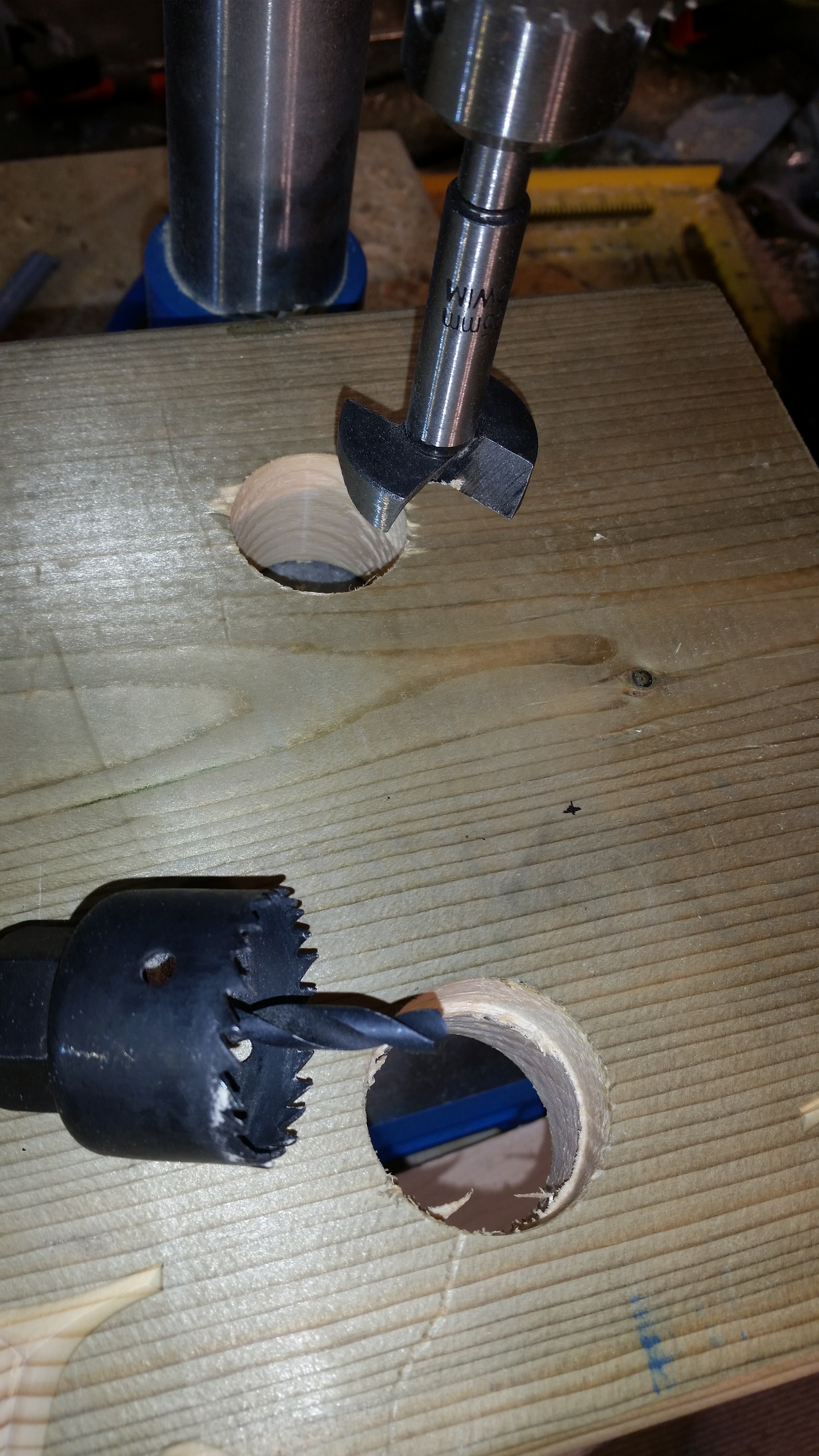 Forstner bit and hole saw comparison.jpg