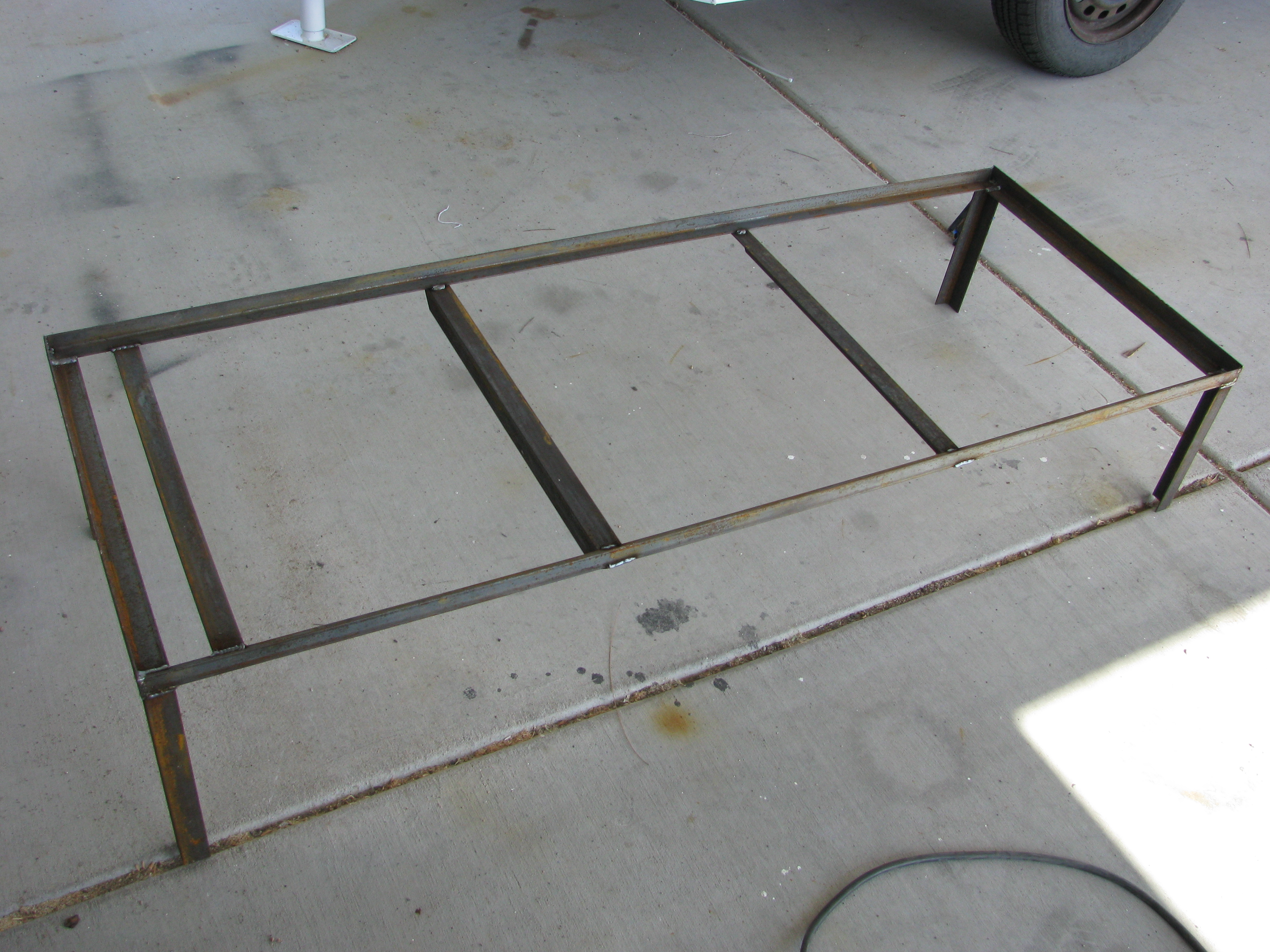 Frame - legs - welded - 2.JPG