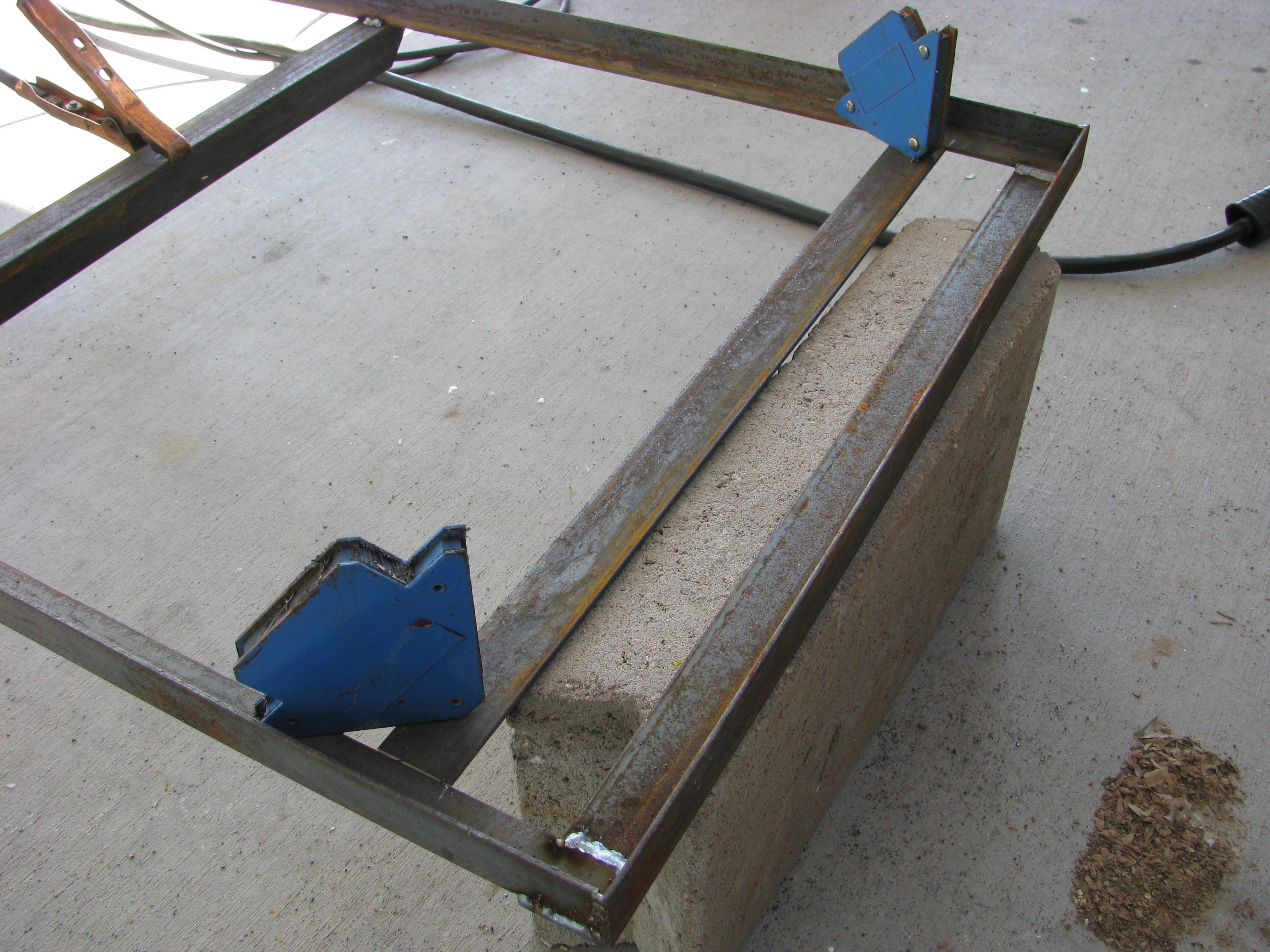 Frame brace extra clamped.JPG