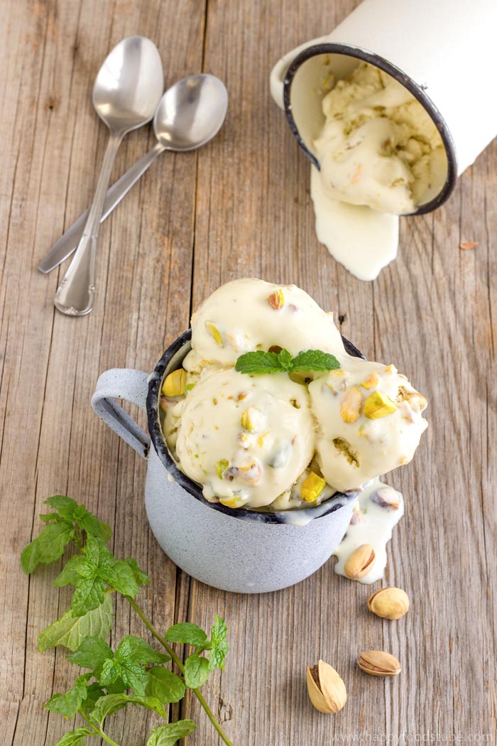 Fresh-Mint-&amp;-Pistachio-Ice-Cream-Best-Recipe.jpg