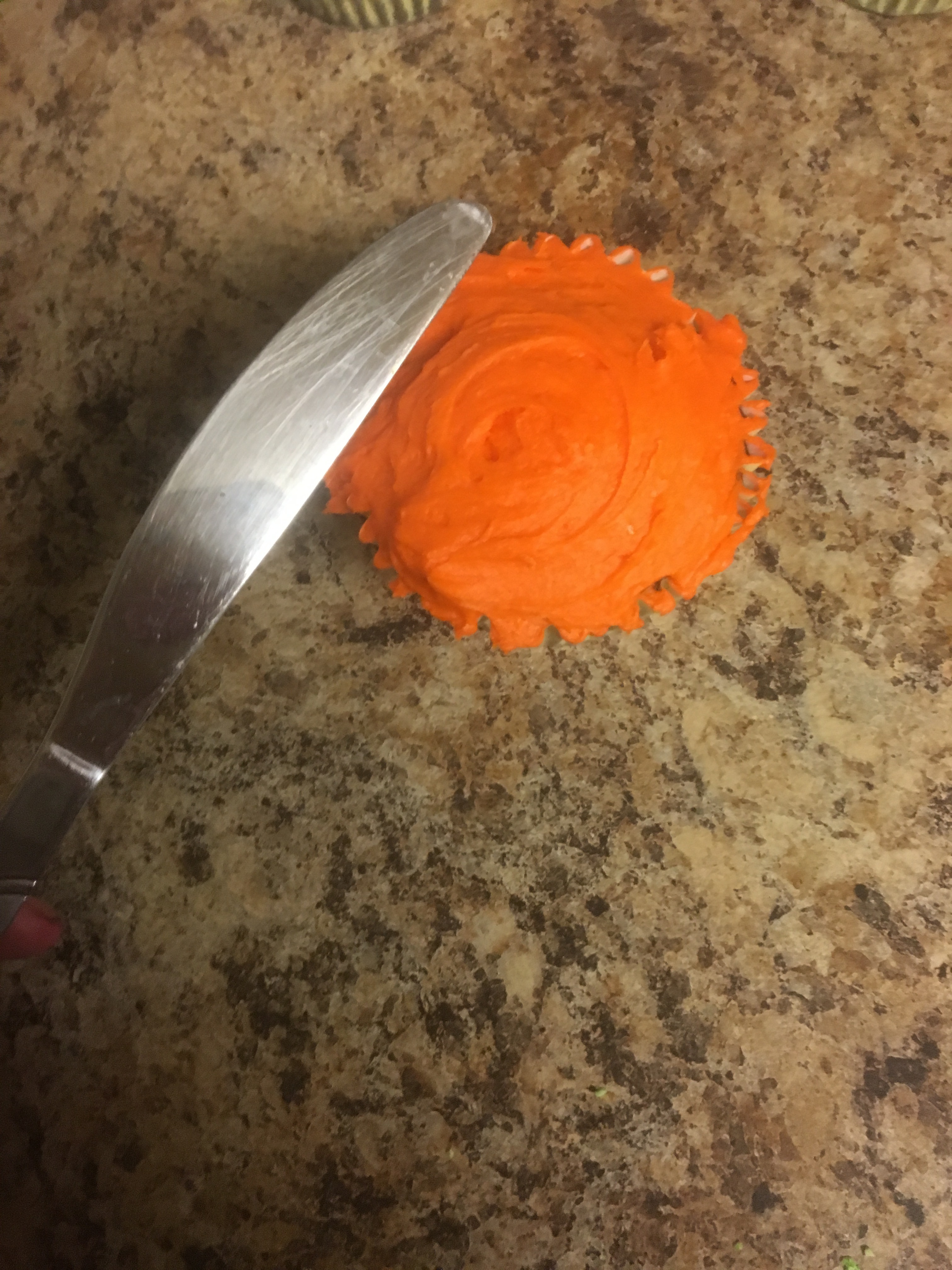 Frosting cupcake 2.JPG