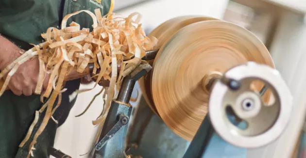 Funky-stools-sharp-gouge-shavings.jpg