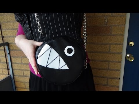 Geeky Living: Chainchomp Purse