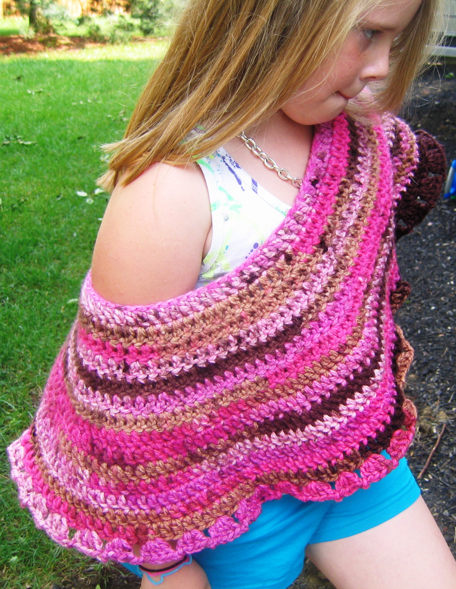 Girls Crochet Poncho 003.jpg