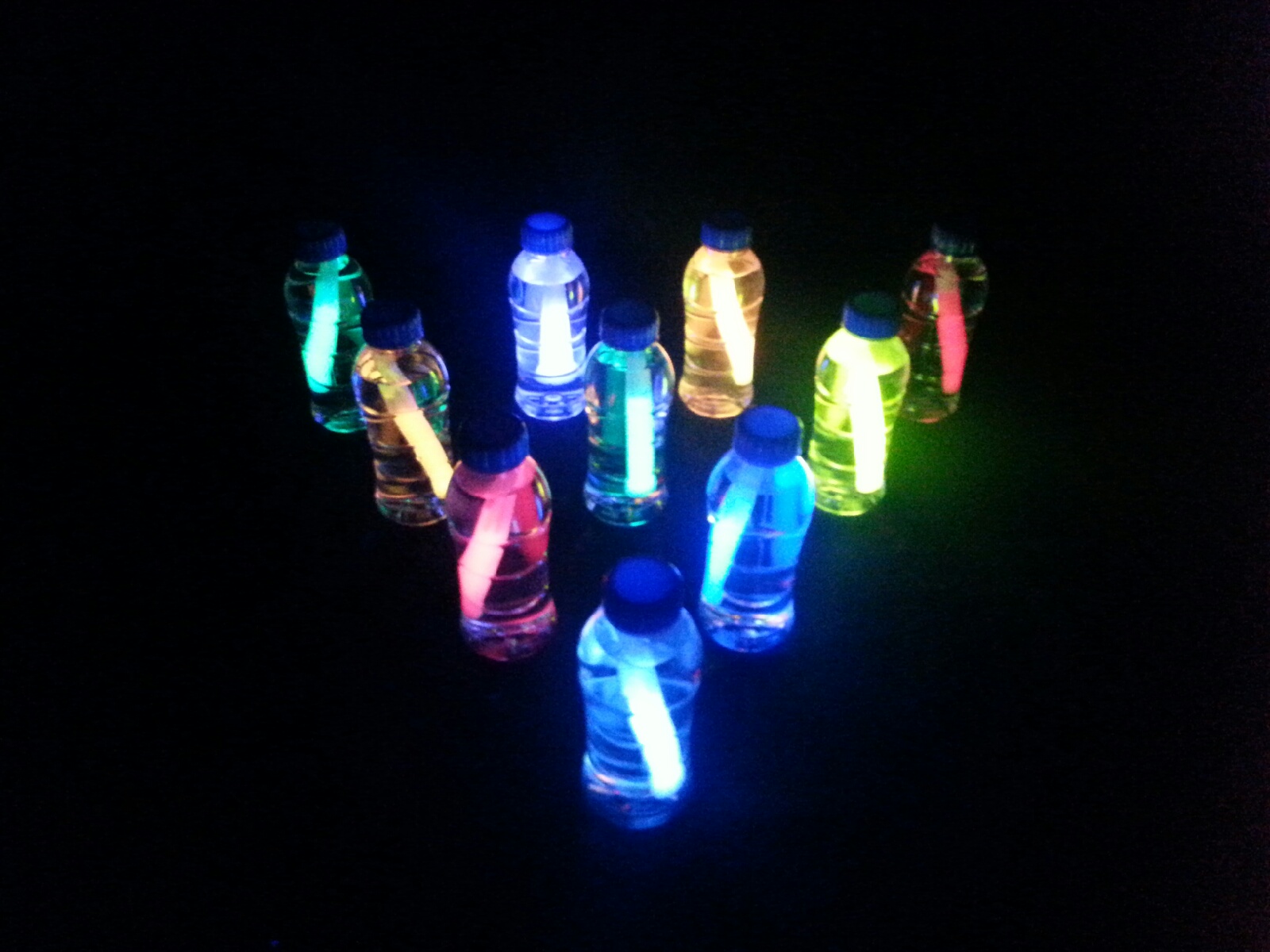 Glow_Stick_Water_Lantern_Bowling.jpeg