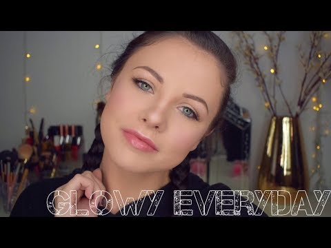 Glowing Everyday Makeup | Danielle Scott