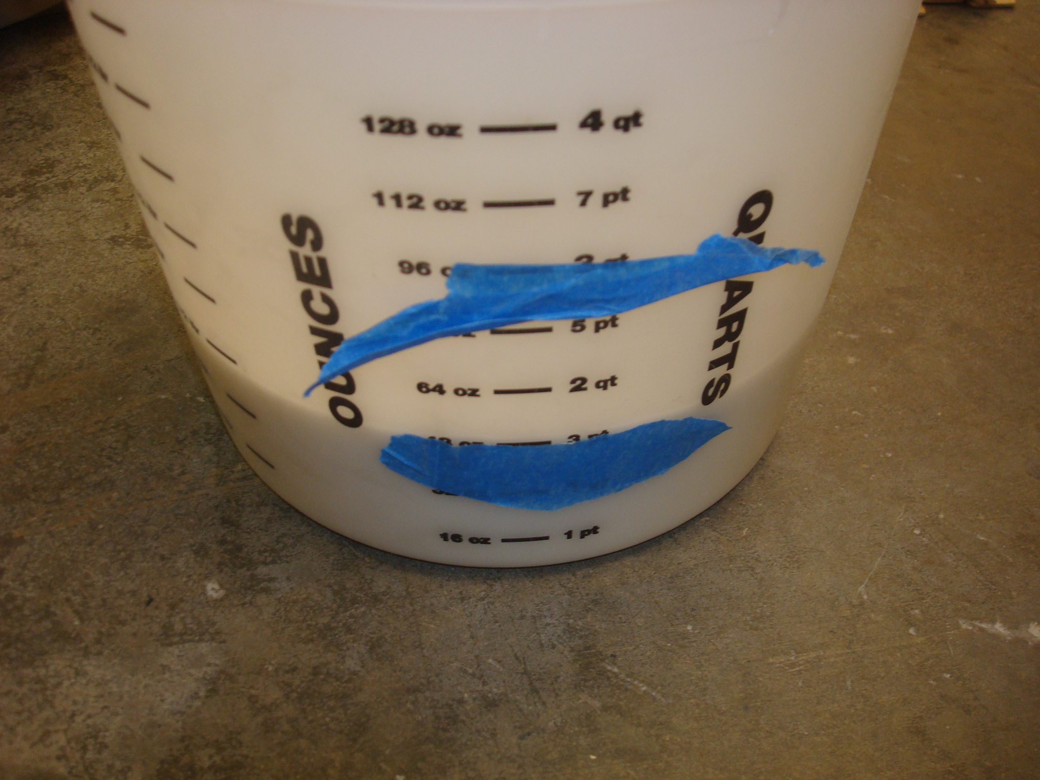 Graduated Mixing Container Marked for 1 to 1 mix.JPG