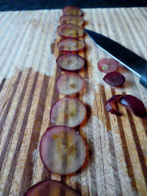 Grapes sliced.jpg