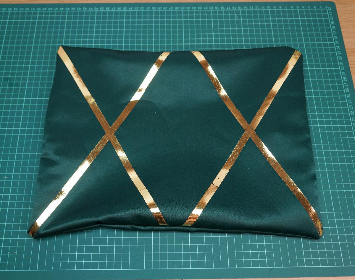 Green &amp; Gold Cushion 4n.jpg